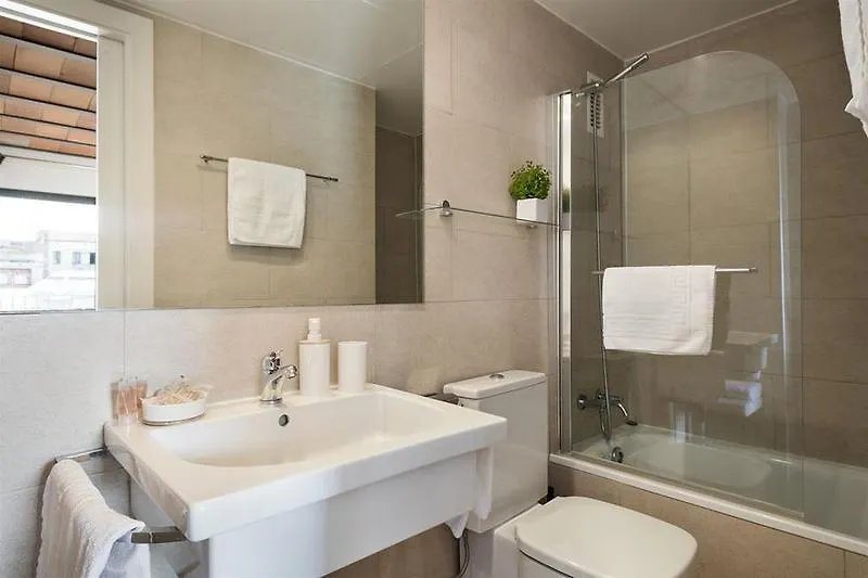 **** Hotel Ramblas Building - Feel At Home Barcellona Spagna